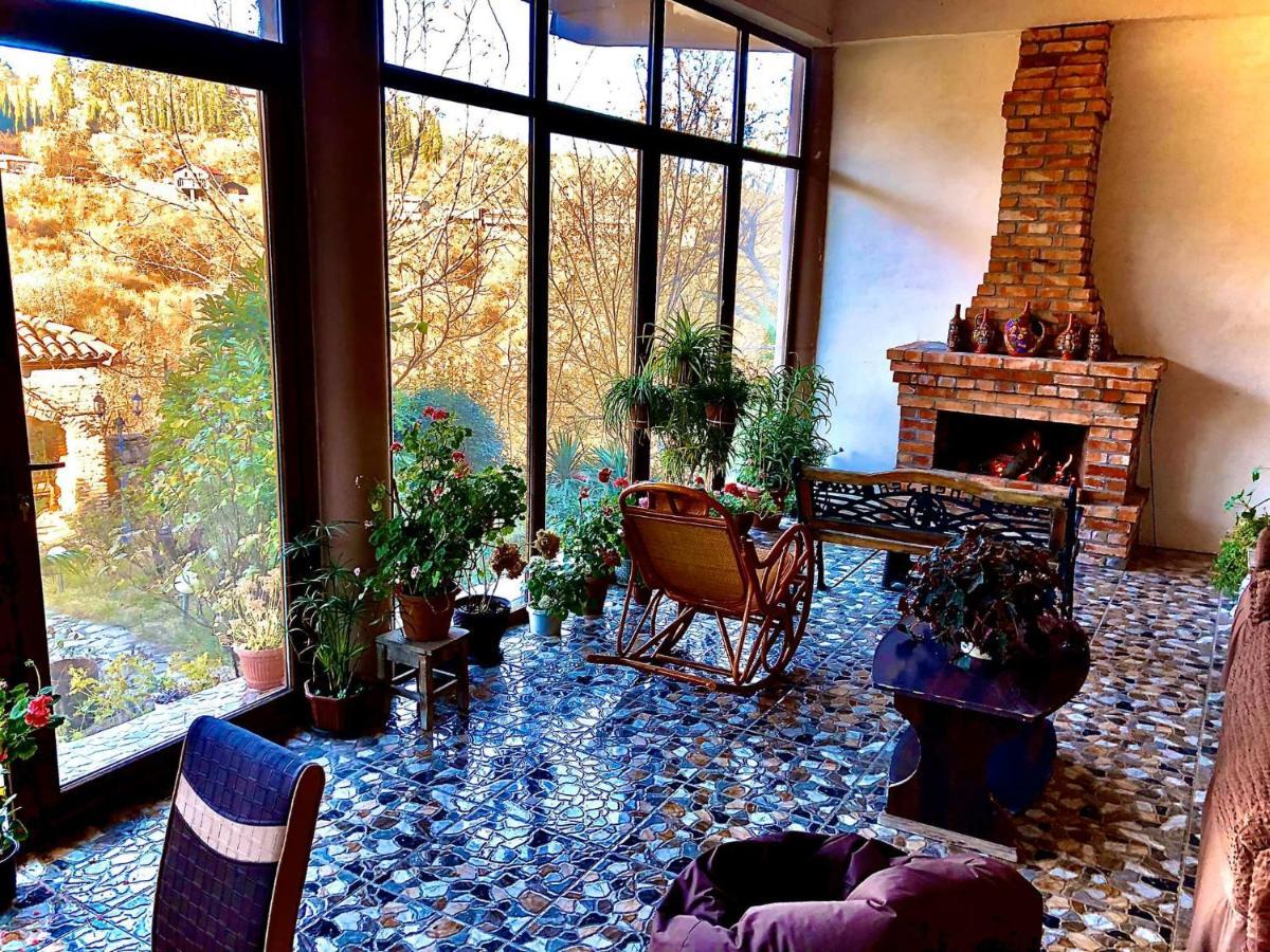 Mate Guesthouse Sighnaghi Bagian luar foto